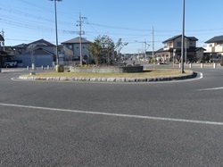 安塚駅前ロータリー.jpg