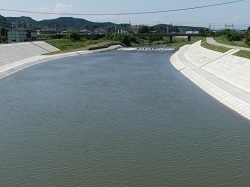 川谷橋上流域1.jpg